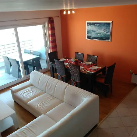 Toni - Sea View And Close To The Beach 아파트 스플리트